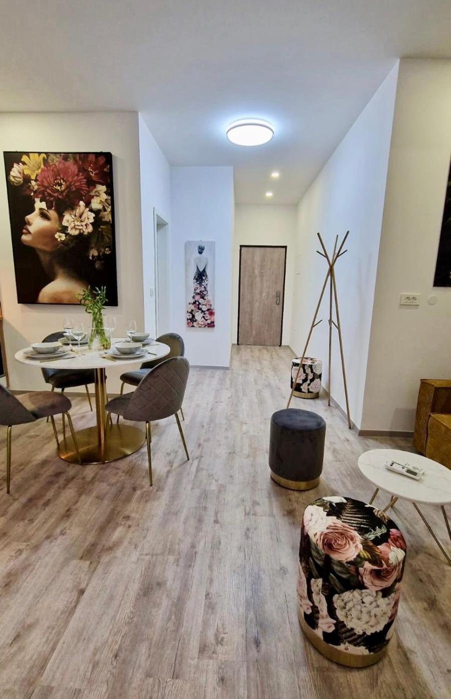 Ljubljana Central Cozy Apartment W Free Parking Exterior photo